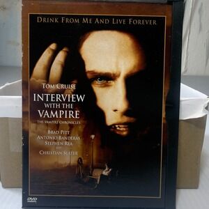 Interview with the Vampire DVD 2000 Widescreen Tom Cruise Brad Pitt Snap Case